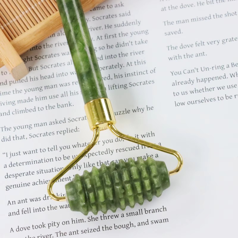 Jade Spike Roller & Gua Sha Se - Jade Roller Stone ulasan dan harga